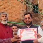 इलिया के खरौझा गांव में हनुमान मंदिर के बाहर लगी मूर्ति खंडित, ग्रामीणों में आक्रोश