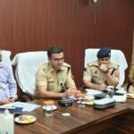 अकीदत के साथ अदा हुई अलविदा जुमे की नमाज, अमन-चैन की मांगी दुआ