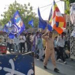 मुगलसराय में अतिक्रमण पर पुलिस की बड़ी कार्रवाई, गन्ना रस ठेला लगाने वाले दो गिरफ्तार