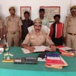 इलिया पुलिस की बड़ी कार्रवाई: 10 गोवंशीय पशुओं के साथ शातिर पशु तस्कर गिरफ्तार
