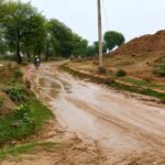 तेज हवा और बारिश से भरभराकर गिरा कच्चा मकान, मां समेत दो बच्चे घायल